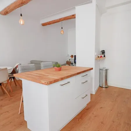 Appartamento Stylish In The Old Town, With Ac. *